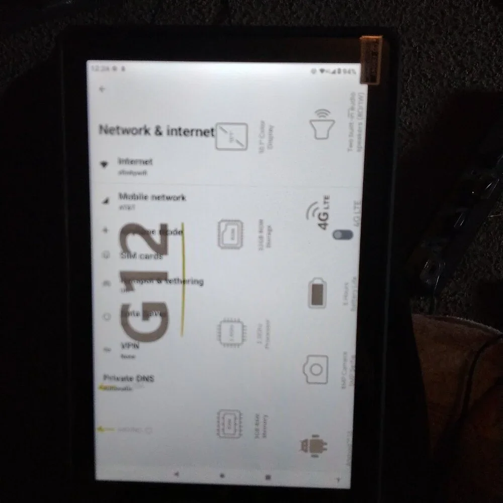 VERY LIGHTLY USED. 10 ILCH UNLOCKED 4G TABLET. HALF PRICE. I BLOCK TIME WASTERS.